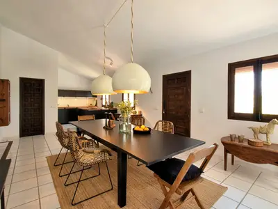 DiningRoom