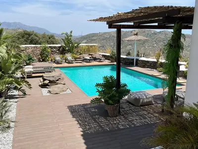 PoolOfHouse