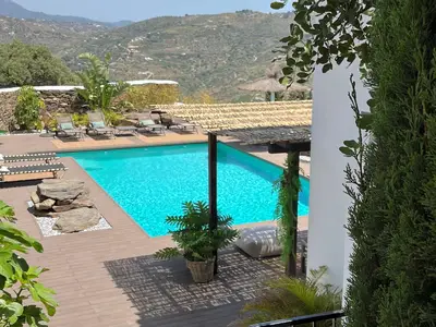 PoolOfHouse