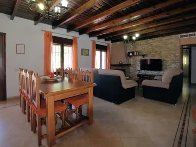 DiningRoom