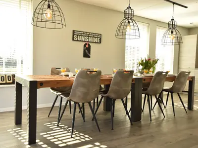 DiningRoom