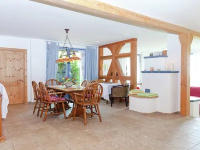 DiningRoom