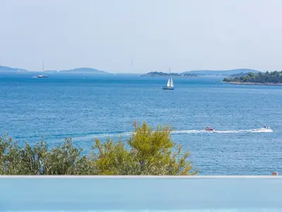 Kommen Sie und probieren Sie ein Stück mediterranen Himmel