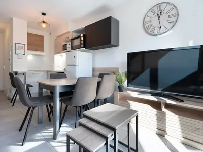 DiningRoom