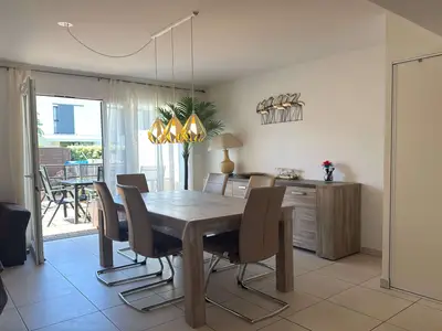 DiningRoom
