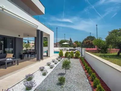 Villa für 10 Personen (382 m²) in Sikici 4/10