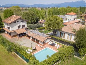 23917409-Villa-18-Sirmione-300x225-2