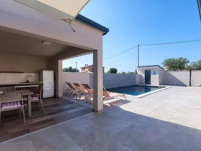 Villa für 6 Personen (100 m²) in Šišan 3/10