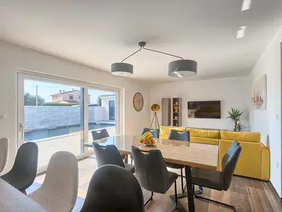 Villa für 6 Personen (100 m²) in Šišan 8/10