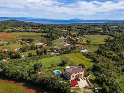Villa für 10 Personen (300 m²) in Šišan 2/10