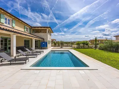 Villa für 8 Personen (220 m²) in Šivati 3/10