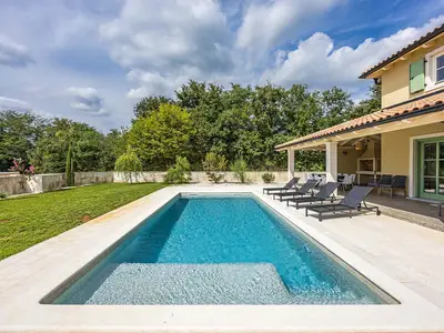 Villa für 8 Personen (220 m²) in Šivati 10/10