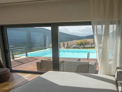 PoolOfHouse