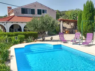 Villa für 7 Personen (128 m²) in Škrip 1/10