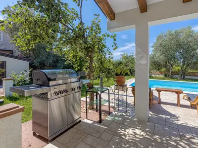 Villa für 6 Personen (110 m²) in Smoljanci 9/10