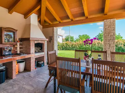 Villa für 8 Personen (235 m²) in Smoljanci 9/10