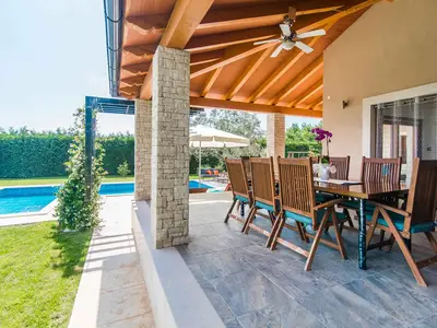 Villa für 8 Personen (237 m²) in Smoljanci 1/10