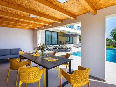 Villa für 8 Personen (208 m²) in Smoljanci 9/10