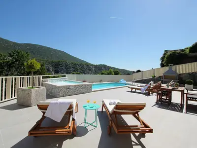 Grosse Sonnenterrasse mit unglaublichen ländlichen Ausblick  absolut Privat