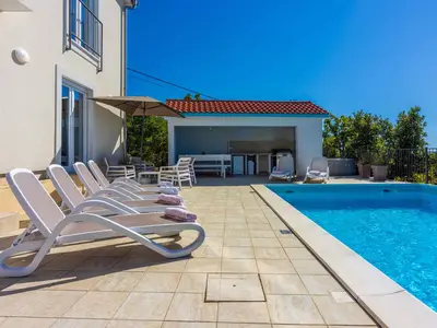 Villa für 8 Personen (140 m²) in Smrika 7/10