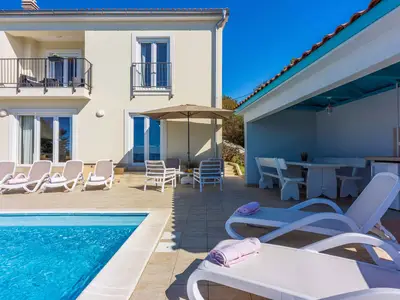 Villa für 8 Personen (140 m²) in Smrika 8/10