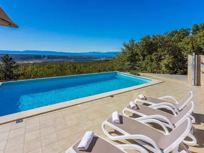 Villa für 8 Personen (140 m²) in Smrika 10/10