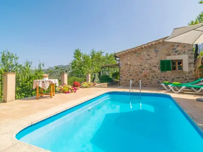 PoolOfHouse