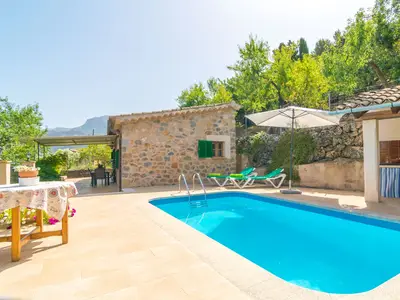 PoolOfHouse