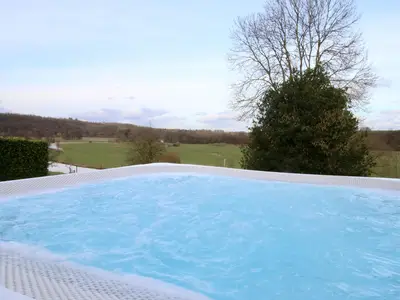 PoolOfHouse