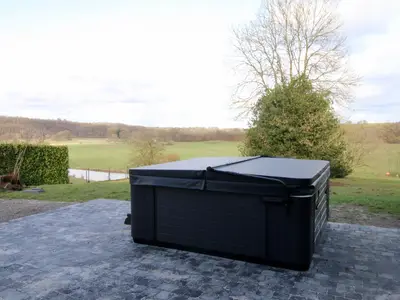PoolOfHouse
