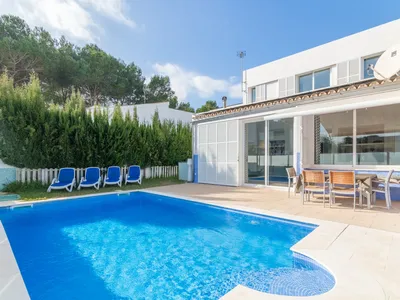 PoolOfHouse