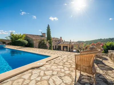 PoolOfHouse