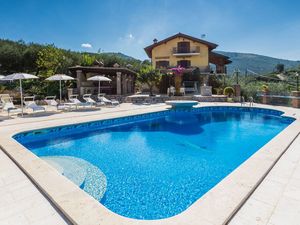 Villa für 10 Personen (250 m²) in Sonnino