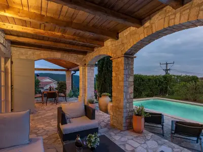 Villa für 8 Personen (210 m²) in Sovinjak 3/10