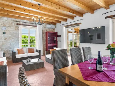 Villa für 8 Personen (210 m²) in Sovinjak 10/10