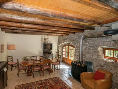 DiningRoom
