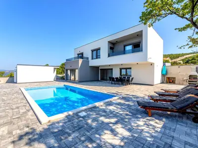 Villa für 8 Personen (170 m²) in Kraljevica 1/10
