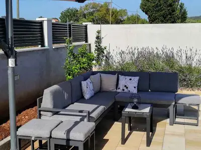 Villa für 6 Personen (120 m²) in Bogomolje 4/10