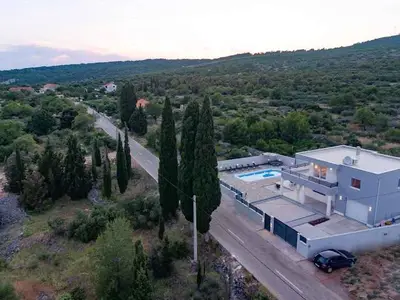 Villa für 6 Personen (120 m²) in Bogomolje 10/10