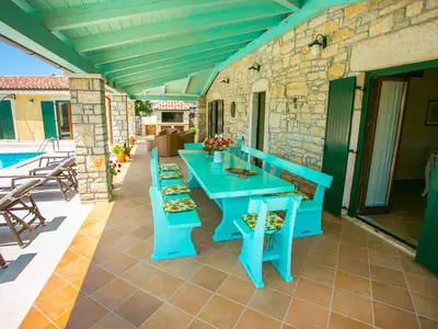 Villa für 10 Personen (250 m²) in Radetići 8/10