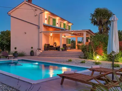 Villa für 8 Personen (100 m²) in Kras 1/10