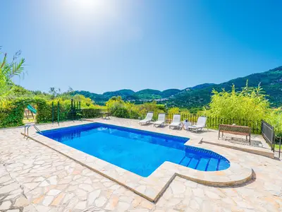 PoolOfHouse