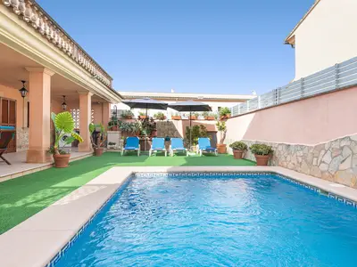 PoolOfHouse