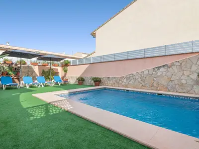 PoolOfHouse