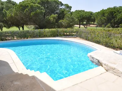 PoolOfHouse