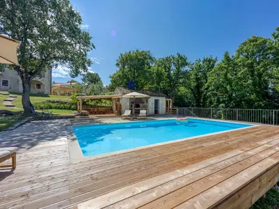 Villa für 8 Personen (260 m²) in Radetići 9/10