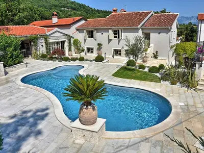 Villa für 10 Personen (320 m²) in Pićan 4/10