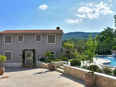 Villa für 10 Personen (320 m²) in Pićan 8/10