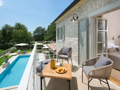 Villa für 8 Personen (359 m²) in Ladići 8/10