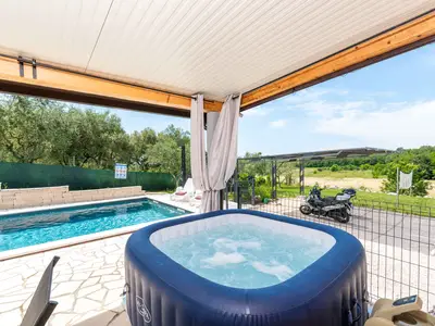 Villa für 7 Personen (100 m²) in Buroli 2/10
